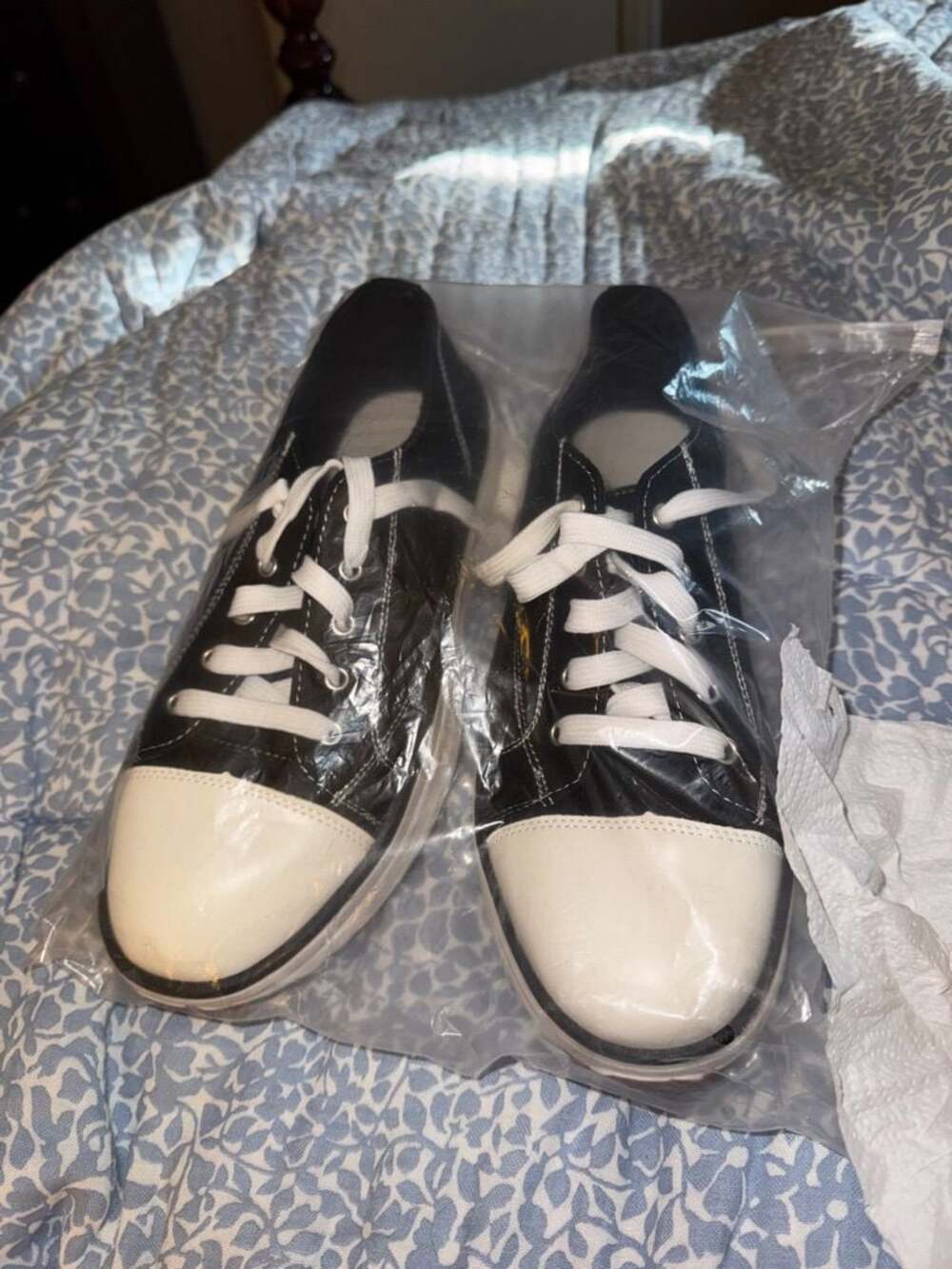 Unbranded Black and White Cap Toe Canvas Sneakers